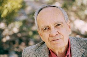 “Allí la gente muere como moscas”: el regreso de Meridiano de sangre, la novela brutal de Cormac McCarthy