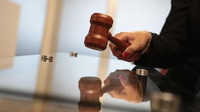 Inútil e improcedente prohibición de informar
