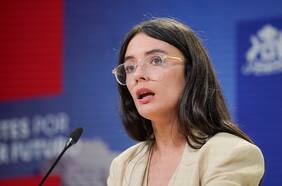 Vuelo fallido a Venezuela: Vallejo niega contradicción interna del gobierno y dice que no corresponde un pronunciamiento sobre “qué ocurrió en el país vecino”