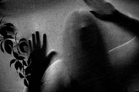 Sentir una presencia, ver fantasmas o tener un déjà vu: qué reveló un estudio sobre estas experiencias “inquietantes”