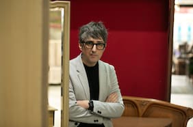 Patricio Pron: “La literatura opera como una gran máquina de restitución de capacidades que hemos perdido”