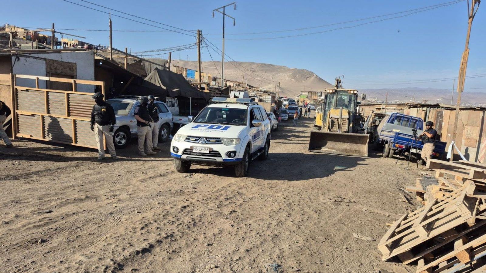 Inicia primera etapa de desalojo de más de 250 viviendas en Cerro Chuño de Arica