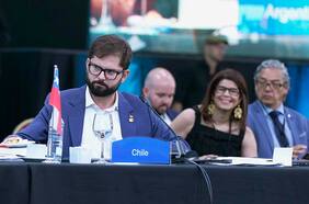 Lo que tienes que saber este jueves en La Tercera: mensaje de Boric sobre crisis peruana en cumbre Celac abre otro flanco internacional al gobierno