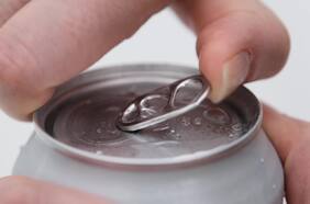 ¿Cuáles son los peligros de mezclar bebidas energéticas con drogas como el “tusi”?