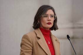 Vallejo defiende permanencia de Boric en Europa en medio de sistema frontal y apela a importancia de gira para abrir mercados