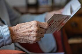 “La educación de adultos mayores no existe”: uno de cada tres quiere estudiar pero no encuentra ofertas