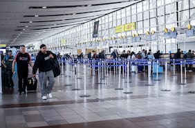 Tráfico aéreo vuelve a caer en febrero a pesar del crecimiento de 4,5% de pasajeros internacionales