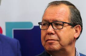 Presidente de la DC admite que el partido “está tensionado” y niega libertad de acción ad portas de definición institucional frente al plebiscito