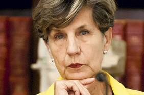 A cuatro meses de guardar silencio: exsenadora Allende renuncia a su derecho y declarará como imputada