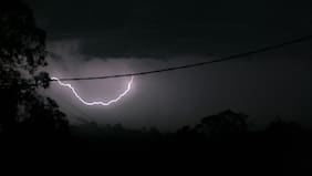 Aviso por tormentas eléctricas: qué regiones de Chile tendrán truenos y relámpagos desde hoy, según el tiempo