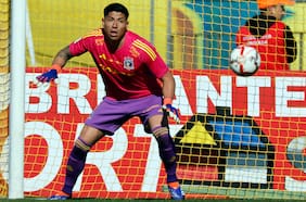 Las exigencias de Almirón y el caso Brayan Cortés: las decisiones clave que Colo Colo debe adoptar en las próximas horas