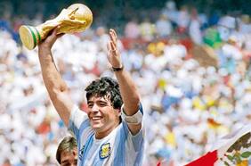 El día en que Carlos Caszely intentó sacar a Maradona de la droga