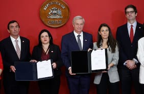 “Escuelas Protegidas” no convence ni a la oposición ni al Colegio de Profesores y le abren flanco de críticas al Mineduc