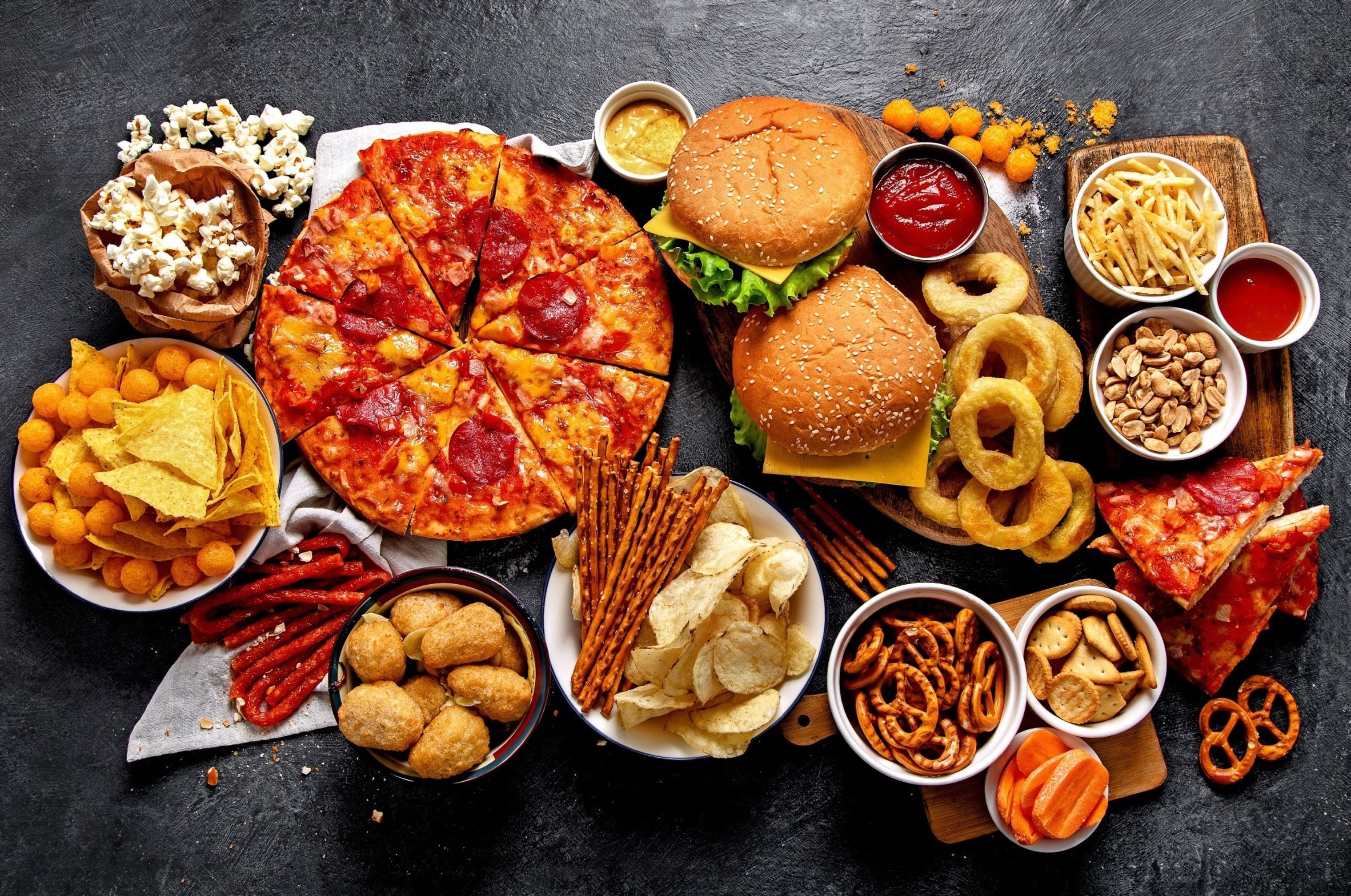 Cómo un mayor consumo de alimentos ultraprocesados se vincula con un mayor riesgo de demencia, según un nuevo estudio