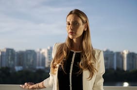 “Destruiré tu sistema corrupto”: la exmodelo brasileña que amenazó con exponer a Melania Trump por caso Epstein