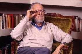 La historia tras la traducción chilena de los primeros cuentos de José Donoso (que escribió en inglés)