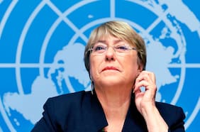 Grupo de excancilleres y exsubsecretarios cierra filas con candidatura de Bachelet a la ONU y critican retiro de apoyo del gobierno de Kast