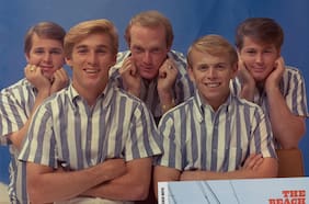 The Beach Boys, una historia familiar de canciones, ambición, drogas y locura