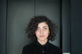 Contra los poetas: Diario pinchado, de Mercedes Halfon