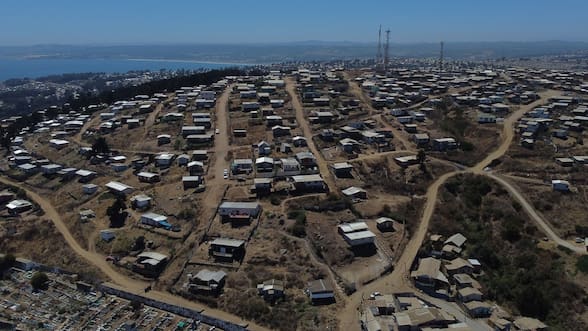 A horas de que se cumpla el plazo de desalojo, gobierno anuncia que expropiará 100 hectáreas de la megatoma de San Antonio