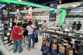 Las ventas presenciales del comercio se enfrían en febrero y anotan primera caída en más de un año