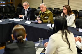 Carabineros recibe alarmante estudio que revela que el 57% de los uniformados presenta al menos una licencia médica al año