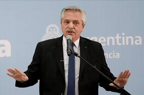 Menos discursos y protagonismo para el jefe de gabinete: el cambio de estrategia del gobierno de Fernández de cara a las elecciones