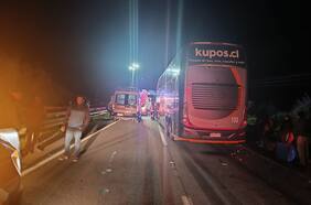 Una veintena de lesionados deja accidente de tránsito de bus que iba de Santiago a Cañete