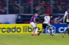 La prensa paraguaya arremete contra Alan Benítez tras la “criminal entrada” a Falcón: “Completamente irresponsable y deshonesto”