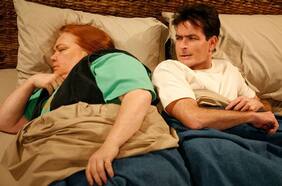 Charlie Sheen y el equipo de Two and a Half Men homenajearon a Conchata Ferrell tras su muerte