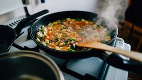 Qué material es el más “seguro” para los utensilios de cocina y cuál deberías evitar