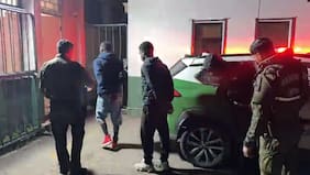 Detienen a tres sujetos tras asaltar a una mujer y disparar contra un vehículo en barrio Franklin