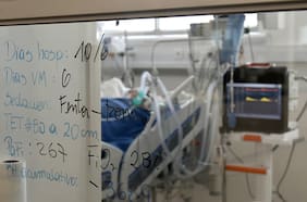Cifra de hospitalizados por covid es la mayor en seis meses y la última semana registra fuerte aumento en demanda por camas UCI