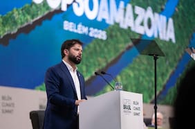 Boric cierra su participación en Cumbre de Líderes de la COP30 en Brasil y se alista para asistir a cambio de mando de Bolivia