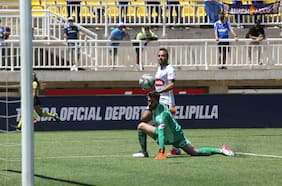 El capitán de la U descarta conspiración contra Valencia: “Queremos respaldarlo dentro de la cancha”