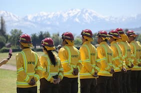 Por incendios forestales y calor intenso: Senapred declara alertas para la Región Metropolitana y provincias de Valparaíso