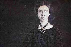 El regreso de Emily Dickinson con traducción chilena: “Un hermetismo luminoso”