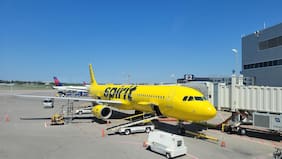 La estadounidense Spirit Airlines anuncia cese de operaciones tras años de crisis financiera