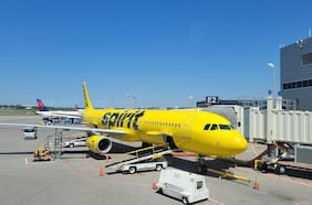 La estadounidense Spirit Airlines anuncia cese de operaciones tras años de crisis financiera