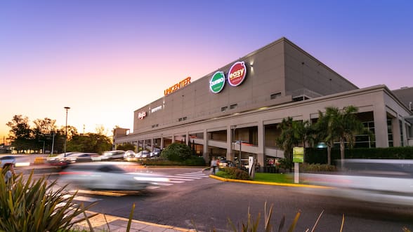 Cencosud estaría negociando para comprar cadena de supermercados brasileña