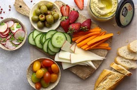 Cómo armar una tabla de picoteo para tus invitados vegetarianos/veganos: la magia de diseñar una experiencia