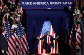 Trump rechaza críticas de Kamala Harris, que lo acusó de “invocar” a Hitler: “No soy un nazi, soy lo opuesto a un nazi”