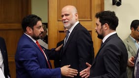 Gobierno renueva urgencia de su proyecto de reforma política y comisión acuerda calendario para despacharlo el lunes