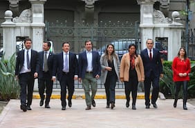 Oficialismo emplaza a la izquierda a condenar la violencia ocurrida en el 18-O