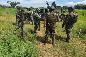 Atacan en Guatemala a militares que custodiaban la comitiva presidencial