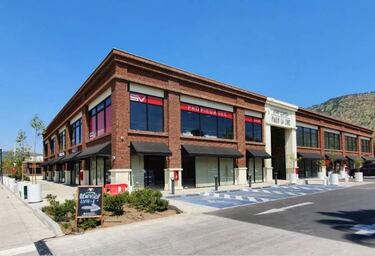 Strip centers cierran 2025 con los niveles de absorción y nueva oferta más altos de la última década