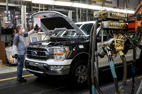 Ford suspende (y reduce) producción en ocho de sus plantas esta semana