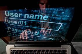 Columna de Karin Moore: Ciberseguridad: una prioridad