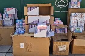 Hasta Labubus falsificados: realizan operativo en bodega que almacenaba y comercializaba artículos piratas en Estación Central