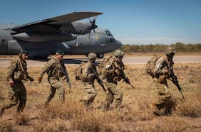 Argentina habilita a sus Fuerzas Armadas a contribuir al control de fronteras y actuar contra amenazas terroristas
